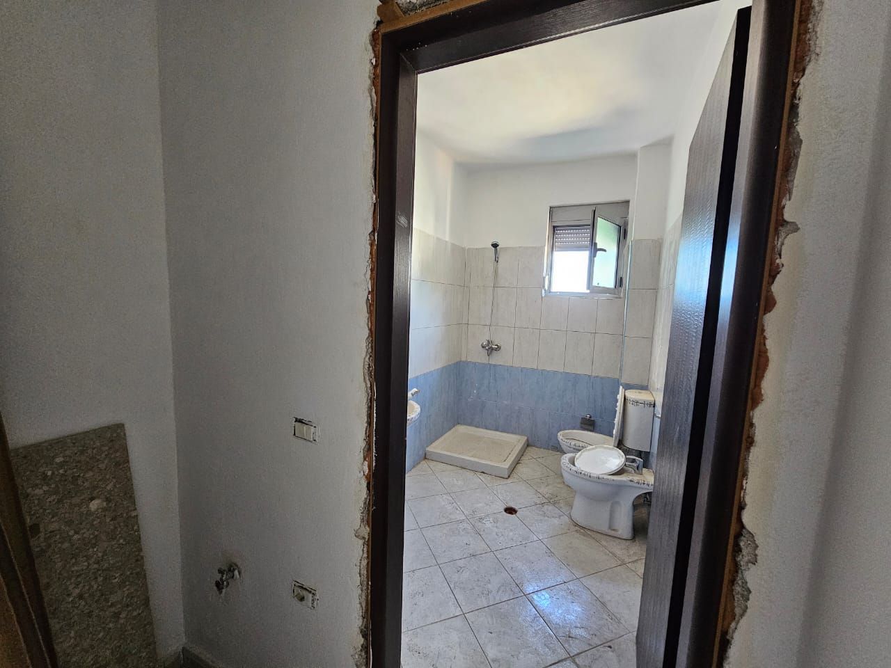 Apartament Ne Shitje Ne Qytetin E Vlores Shqiperi